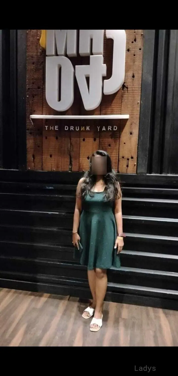 Anna, 30 years brunette escorts in Mumbai, height 154 sm, Weight  kg