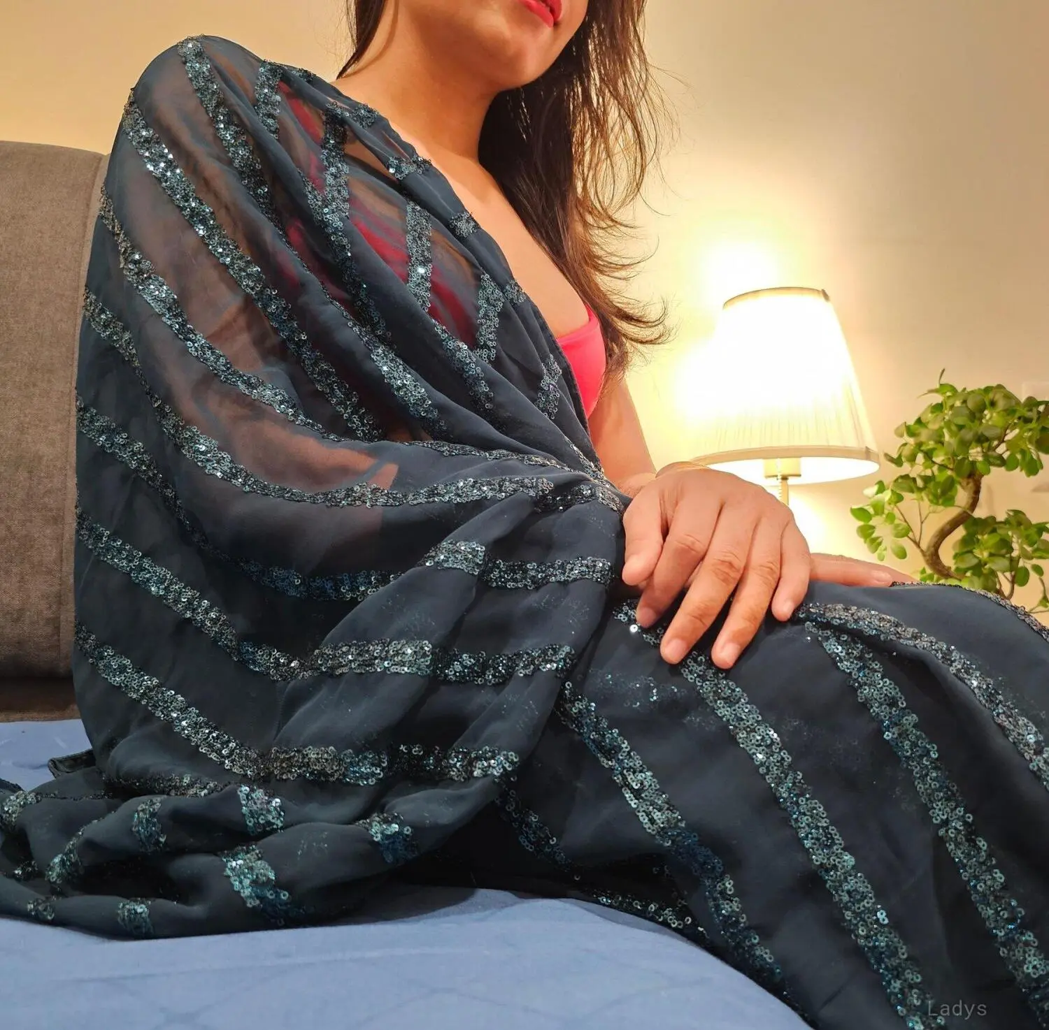 Chitra, 23 years brunette escorts in Mumbai, height 160 sm, Weight  kg