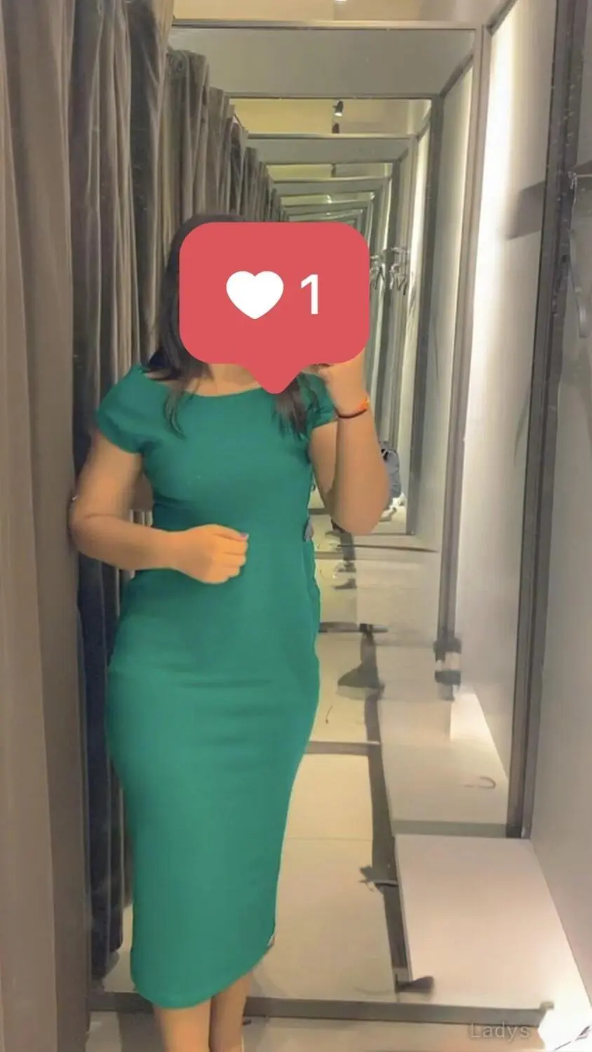 Divya, 23 years brunette escorts in Mumbai, height 153 sm, Weight kg
