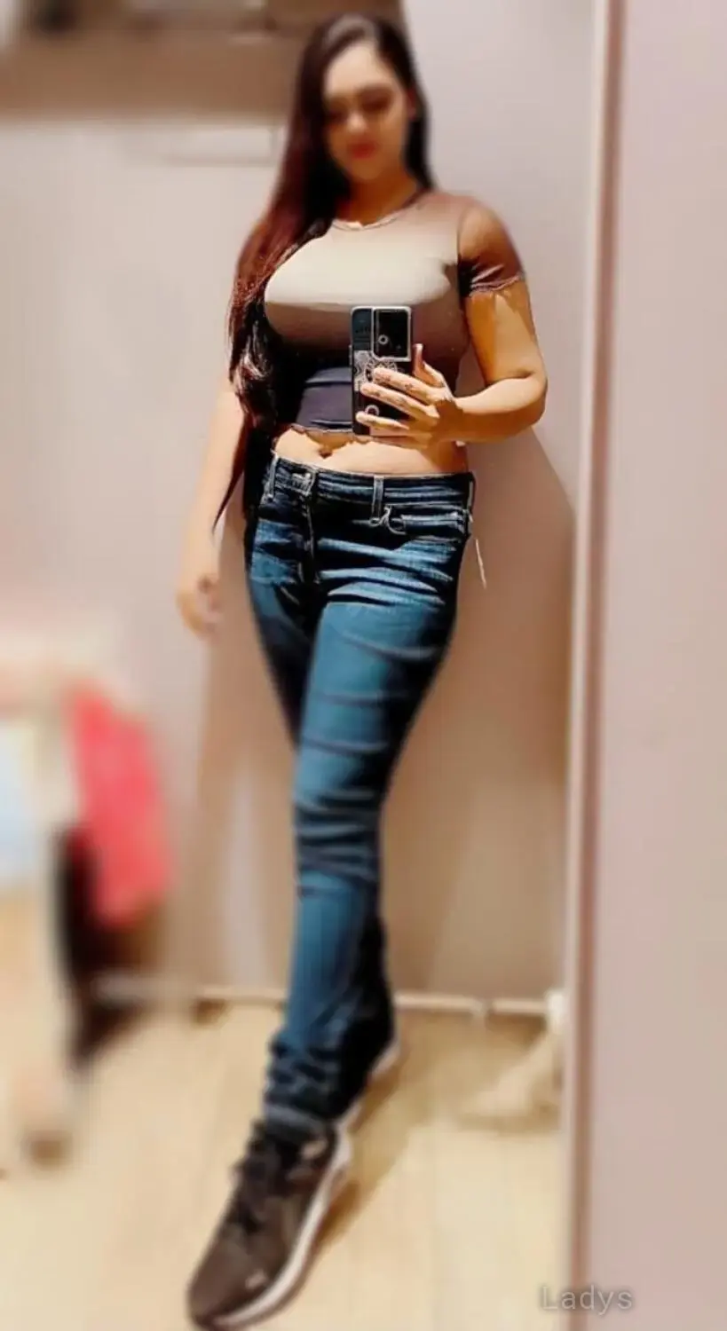 live cam fun, escort in Mumbai