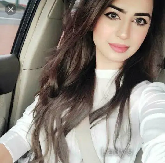 Malti, 21 years brunette escorts in Mumbai, height 154 sm, Weight  kg