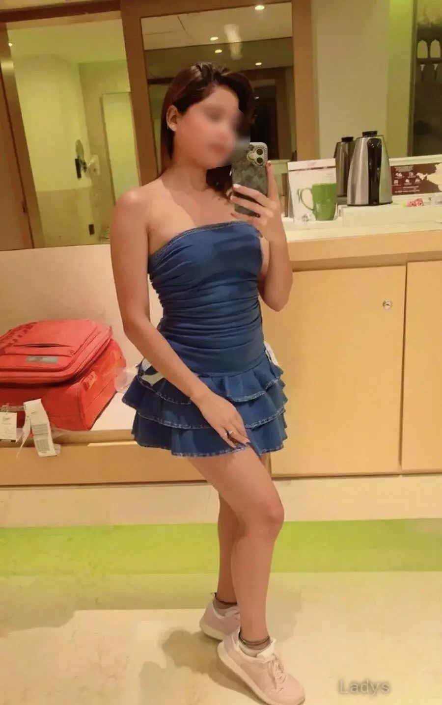 Niharika, 24 years brunette escorts in Mumbai, height 163 sm, Weight  kg