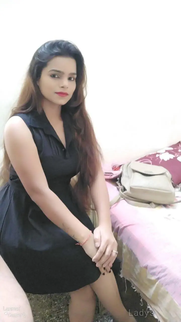 Sonia, 23 years brunette escorts in Mumbai, height 153 sm, Weight kg