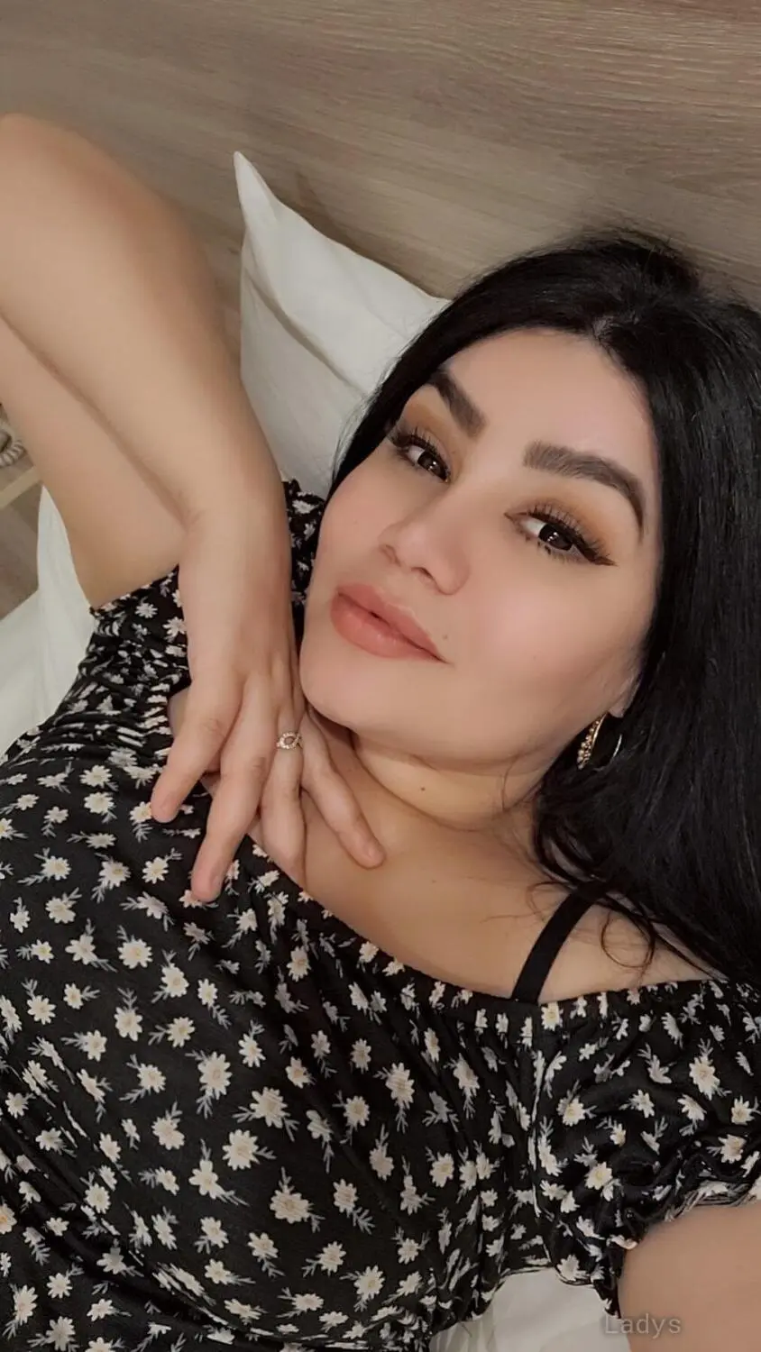 Madina, 27 years brunette escorts in Muscat, height 160 sm, Weight kg