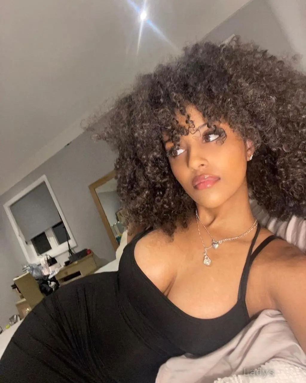 Nala, 21 years brunette escorts in Muscat, height 157 sm, Weight  kg