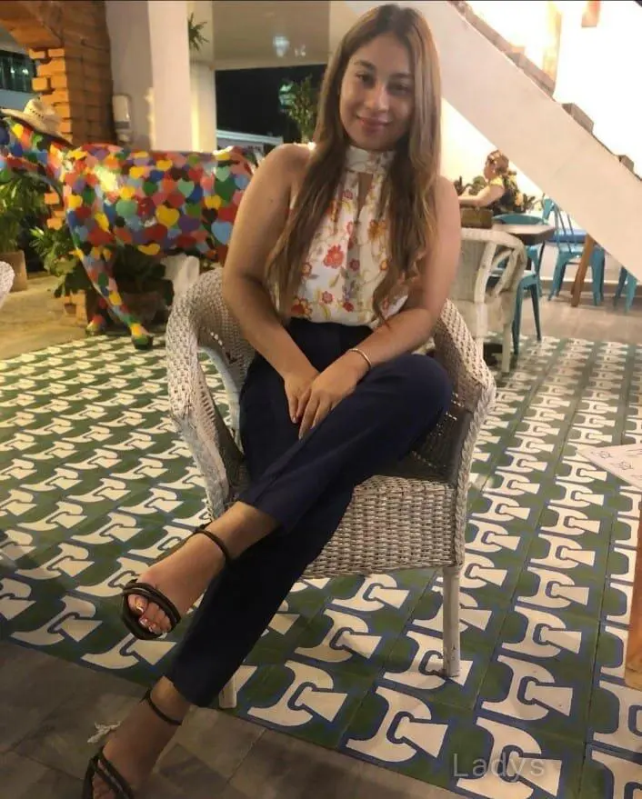 Esha, 22 years brunette escorts in Mysore, height 154 sm, Weight  kg