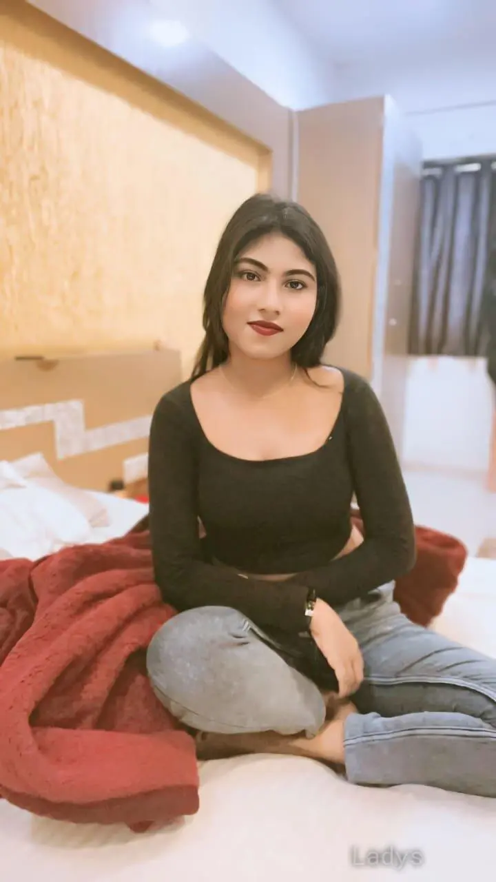 Naina, 22 years brunette escorts in Mysore, height 154 sm, Weight  kg