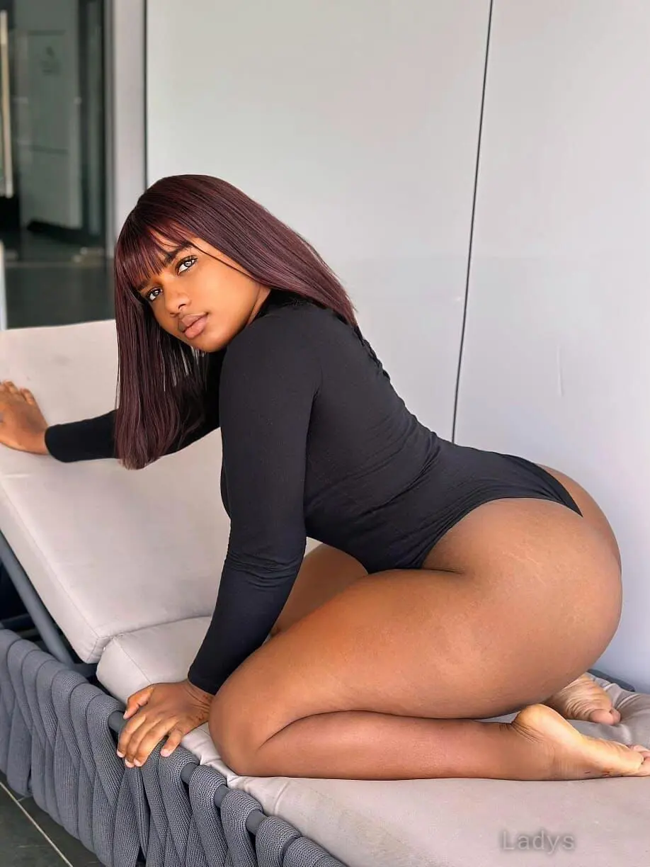 Harriet,  years brunette escorts in Nairobi, height  sm, Weight  kg
