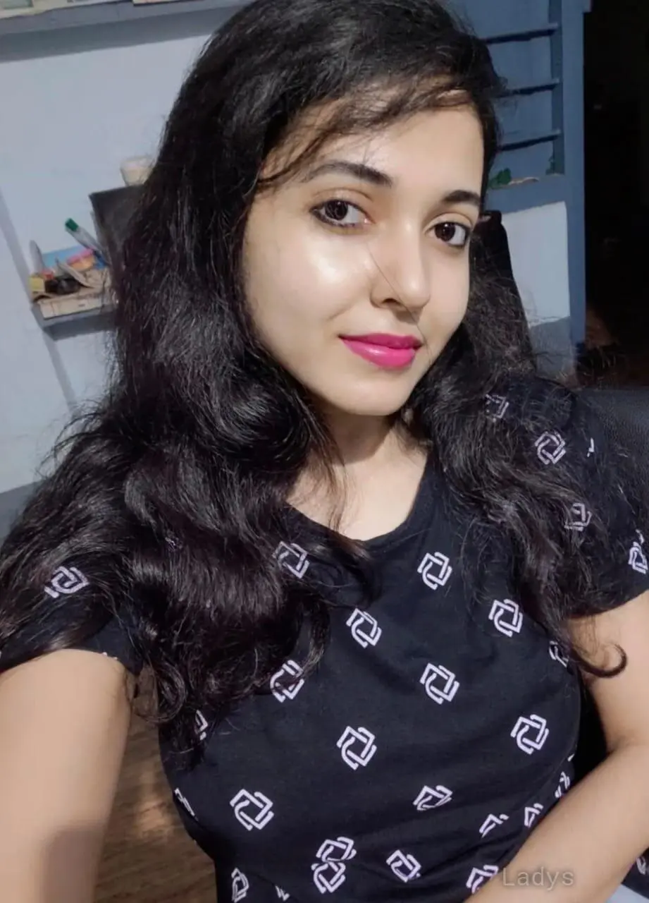 Ramya, 21 years brunette escorts in Nashik, height 183 sm, Weight kg