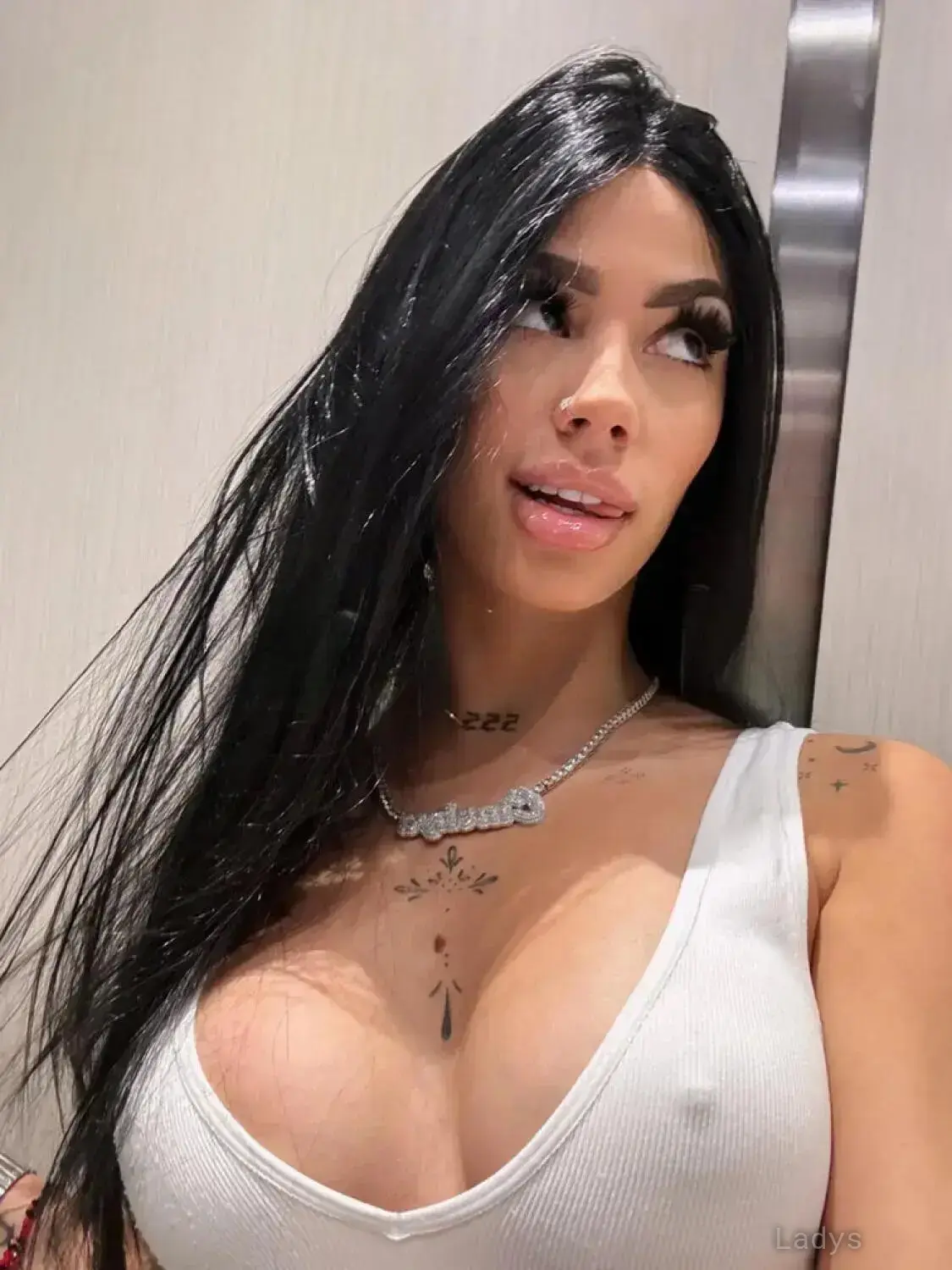 JENNER, 21 years brunette escorts in Nashville, height 170 sm, Weight 52 kg