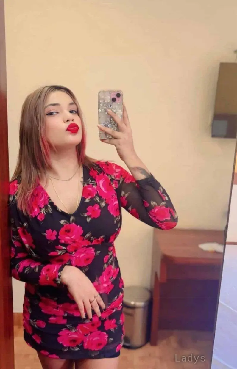 Jane, 22 years brunette escorts in Navi Mumbai, height 174 sm, Weight  kg