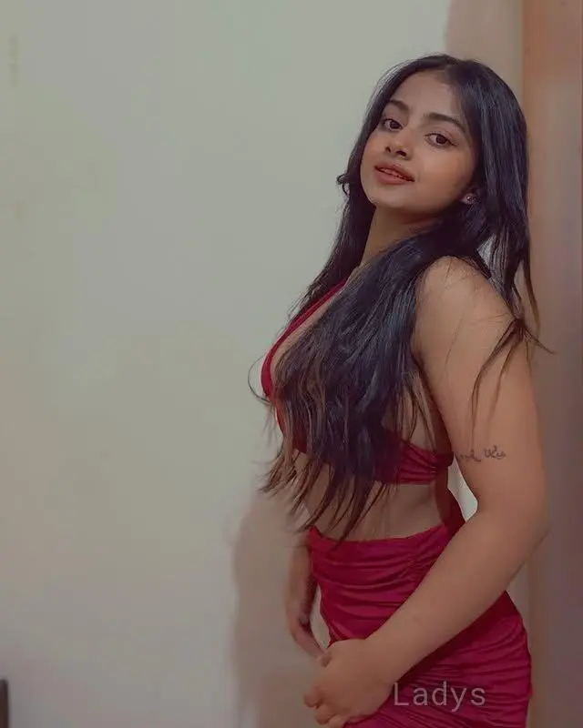 Kritika, 21 years brunette escorts in Navi Mumbai, height 152 sm, Weight  kg