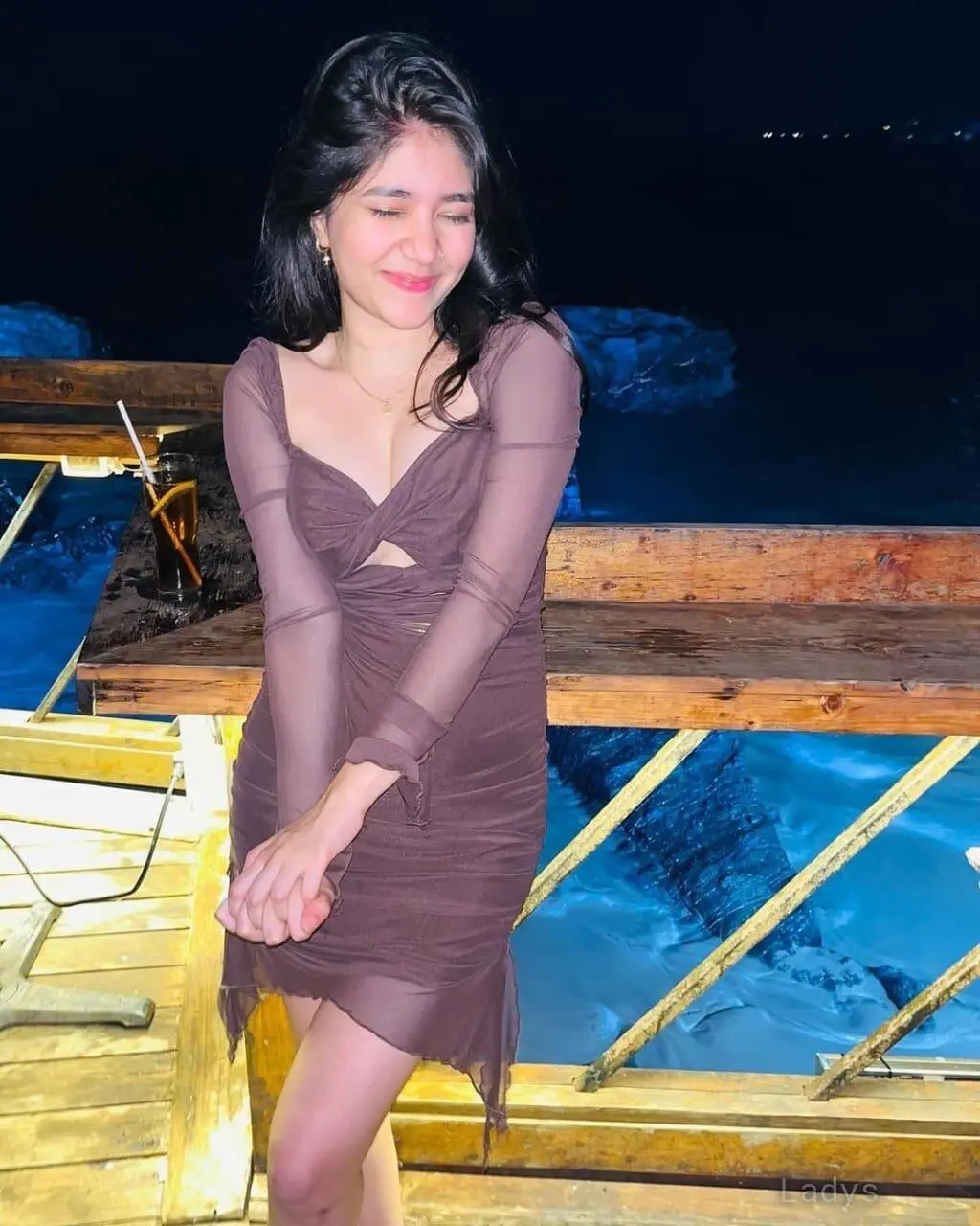 Nidhi, 23 years brunette escorts in Navi Mumbai, height 154 sm, Weight kg