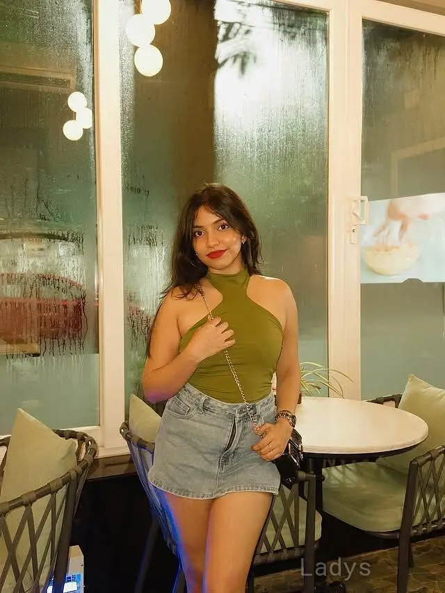 Olivia, 23 years brunette escorts in Navi Mumbai, height 154 sm, Weight  kg