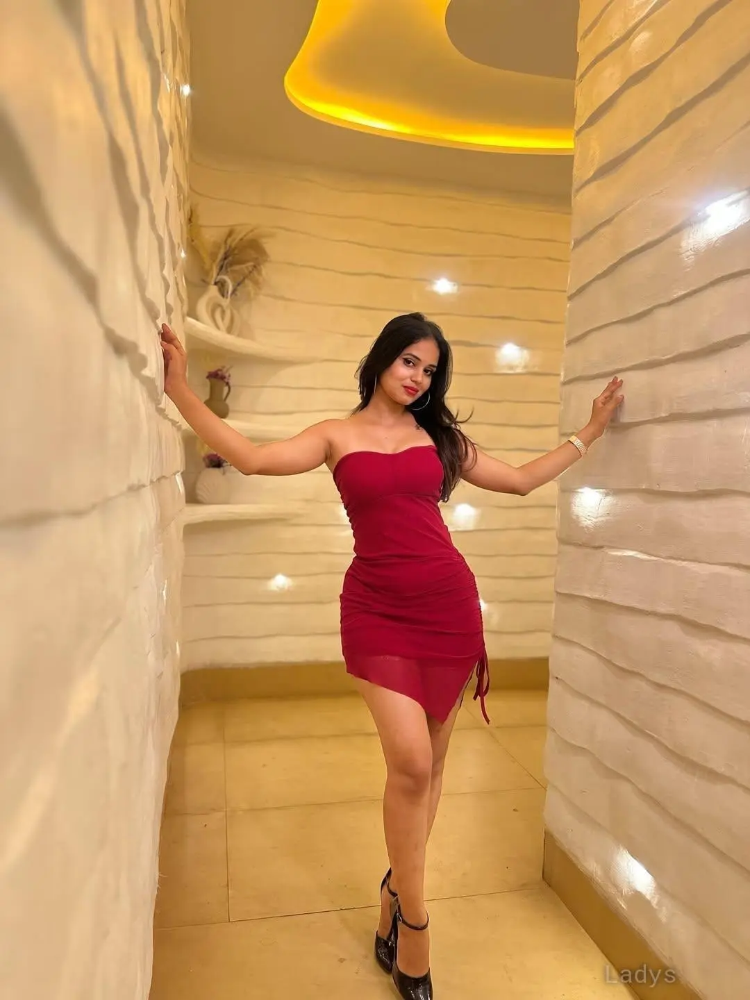 Shrija,  years brunette escorts in Navi Mumbai, height 170 sm, Weight  kg