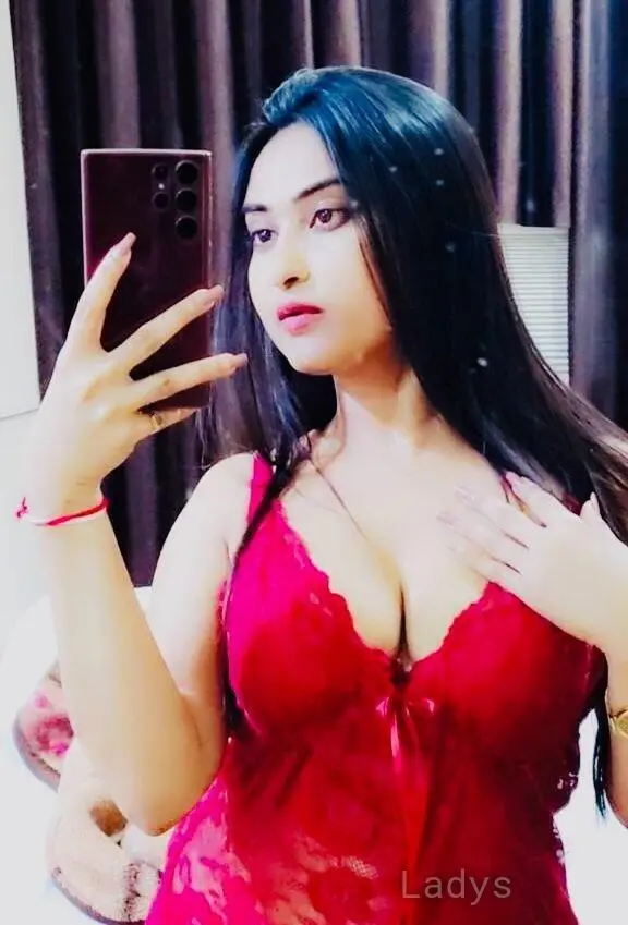Vivian, 24 years brunette escorts in Navi Mumbai, height 154 sm, Weight  kg