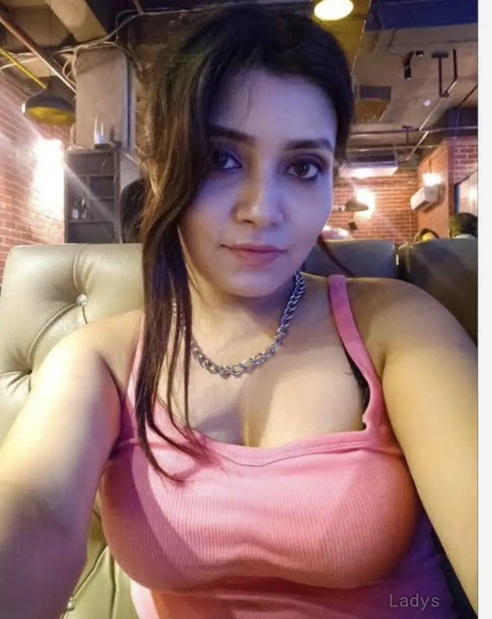 Tashu, 20 years brunette escorts in Noida, height 157 sm, Weight  kg