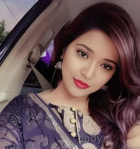 Zara, 24 years brunette escorts in Noida, height 170 sm, Weight  kg