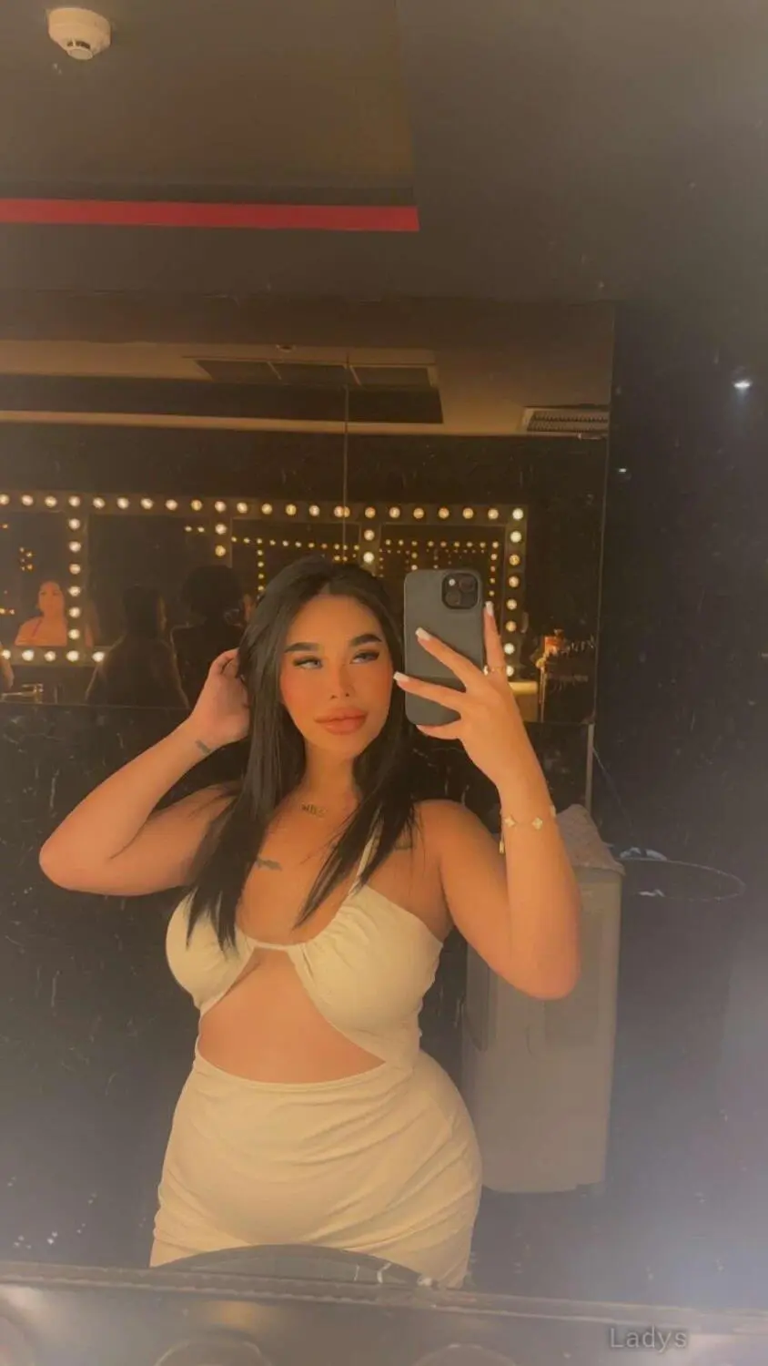 Elly, 26 years brunette escorts in Okinawa, height 155 sm, Weight  kg