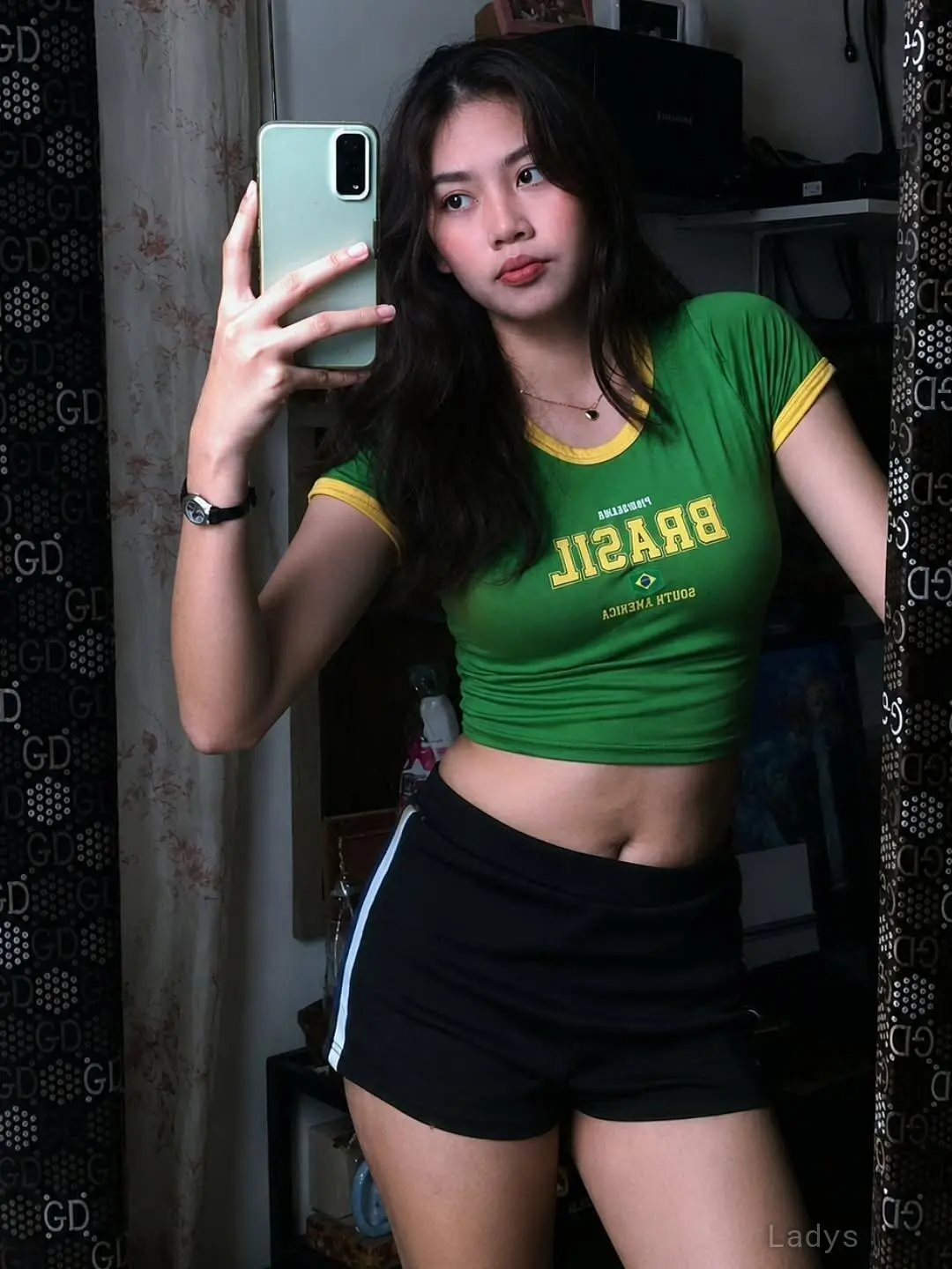 Narin, 23 years brunette escorts in Okinawa, height 168 sm, Weight kg