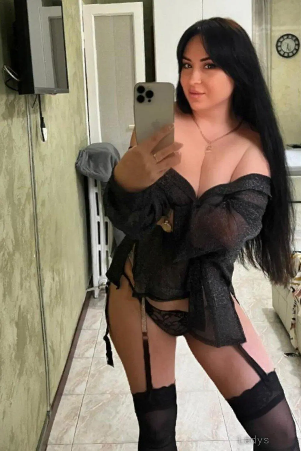 Lora, 34 years brunette escorts in Paris, height 167 sm, Weight kg