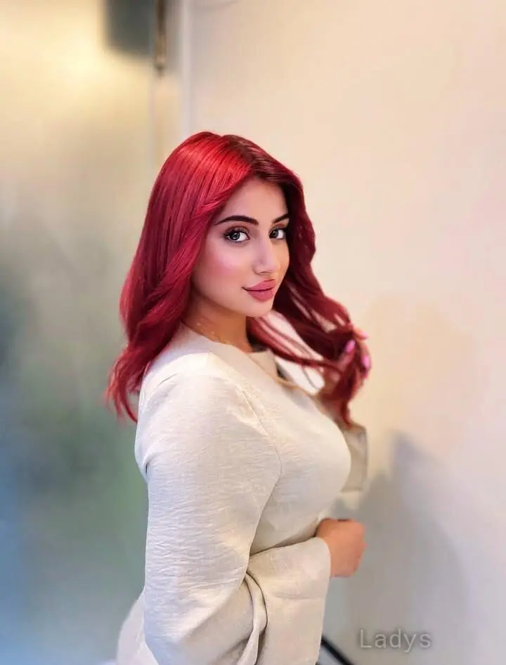 Aisha, 24 years brunette escorts in Pattaya, height 165 sm, Weight kg