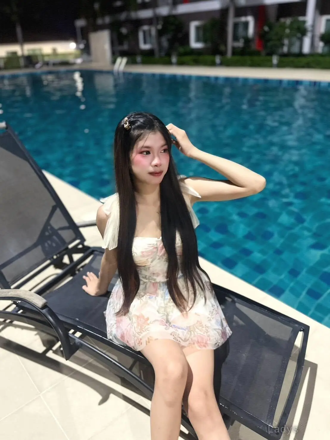Gam, 18 years brunette escorts in Pattaya, height 155 sm, Weight kg