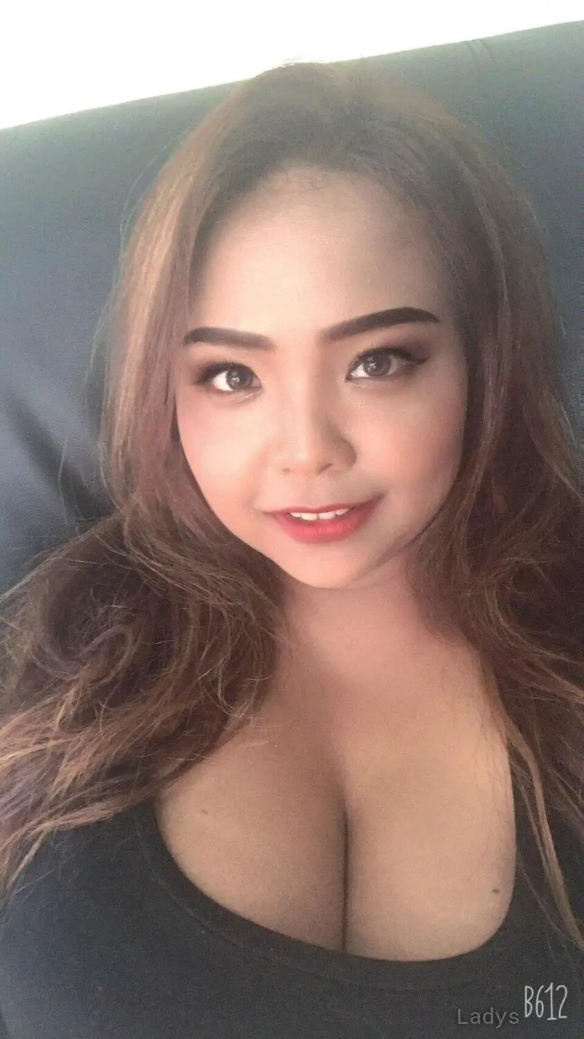 Janey, 24 years brunette escorts in Pattaya, height 162 sm, Weight kg