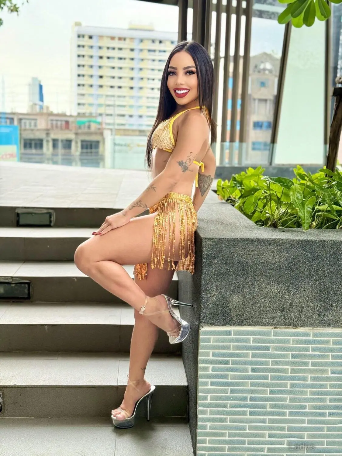 Ragini, 25 years brunette escorts in Pattaya, height 155 sm, Weight kg
