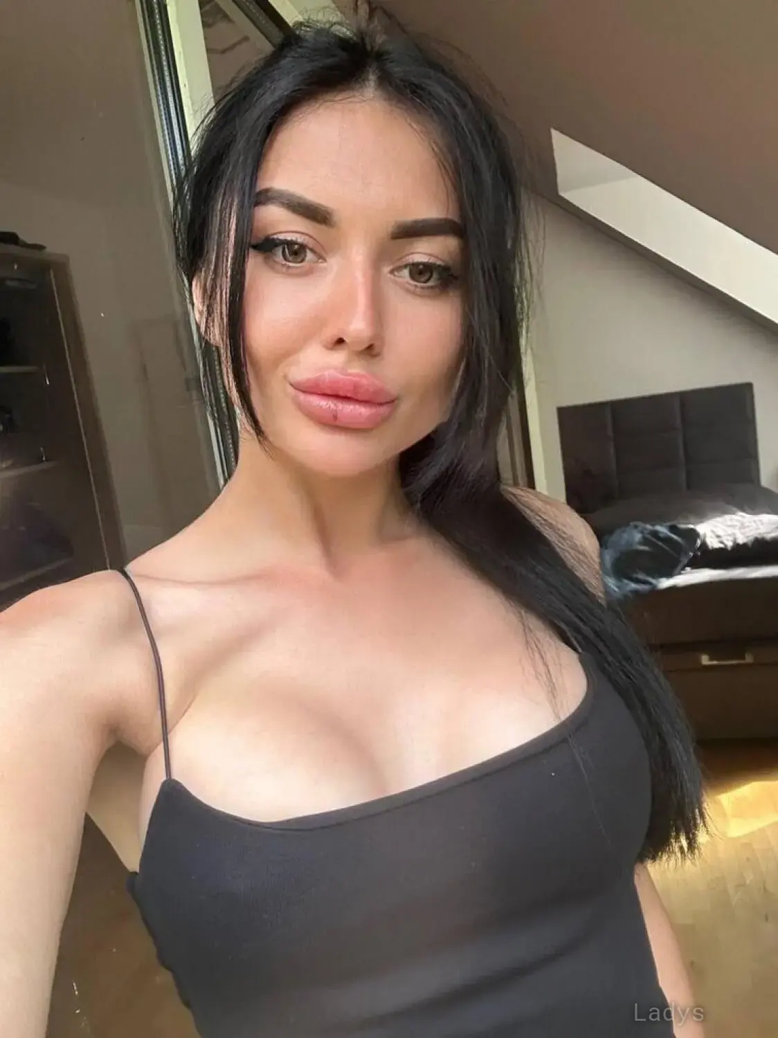 ZARA EUROPE, 30 years brunette escorts in Philadelphia, height 160 sm, Weight 50 kg