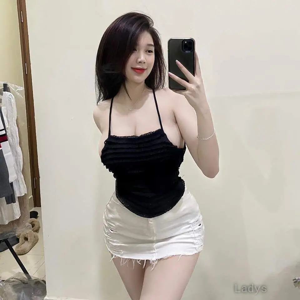 Lee, years brunette escorts in Phu Quoc, height sm, Weight kg
