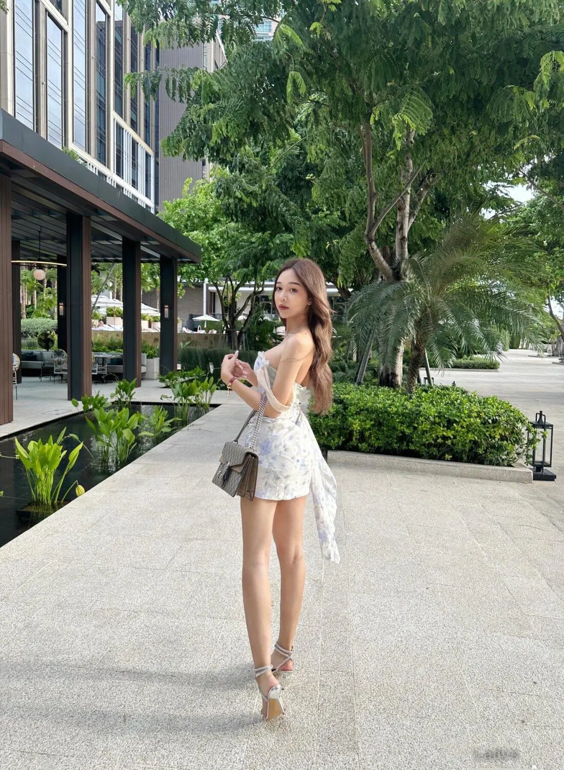 Lomaa, 21 years brunette escorts in Phuket, height 167 sm, Weight kg