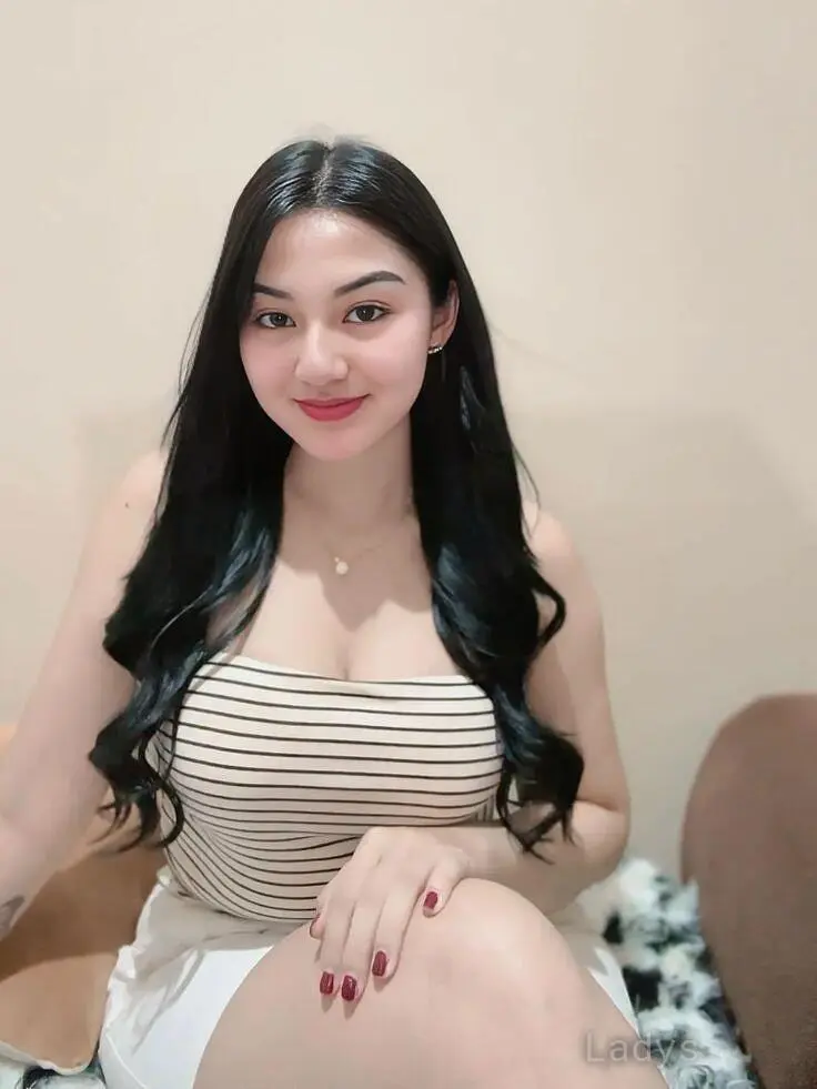 Mira, 25 years brunette escorts in Phuket, height 154 sm, Weight kg