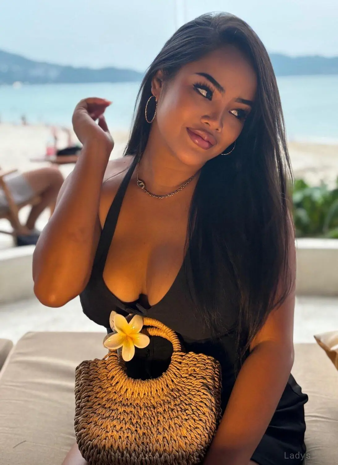 Nitaa, 26 years brunette escorts in Phuket, height 157 sm, Weight  kg