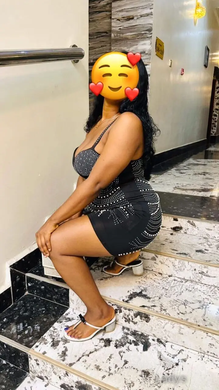 Candyp, years brunette escorts in Port Harcourt, height sm, Weight kg