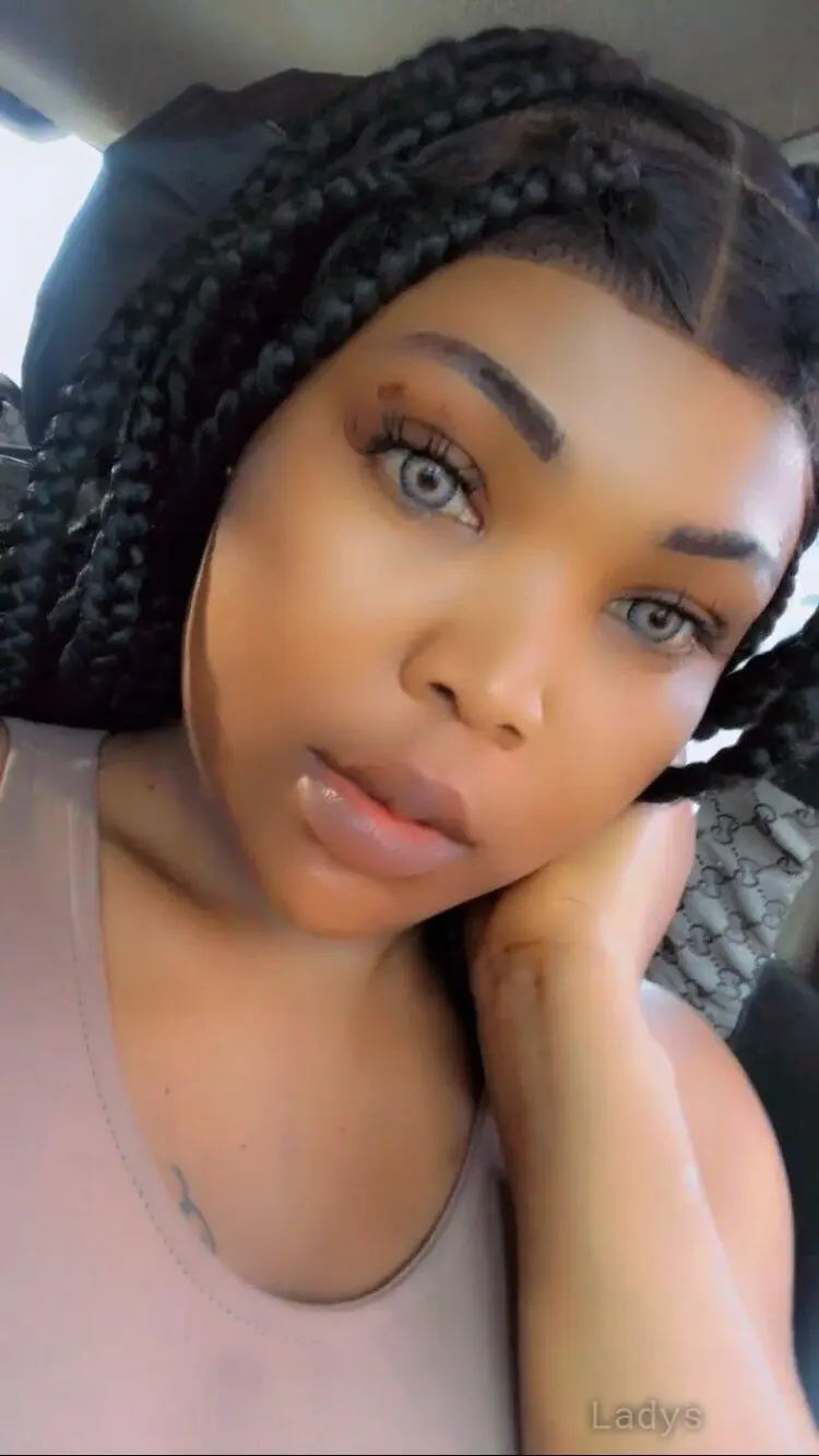 Celine, 26 years brunette escorts in Port Harcourt, height sm, Weight kg