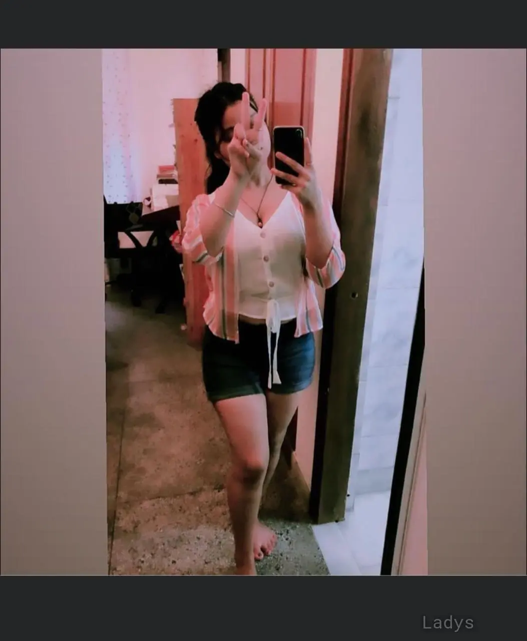 Cecilia, 19 years brunette escorts in Pune, height 155 sm, Weight  kg
