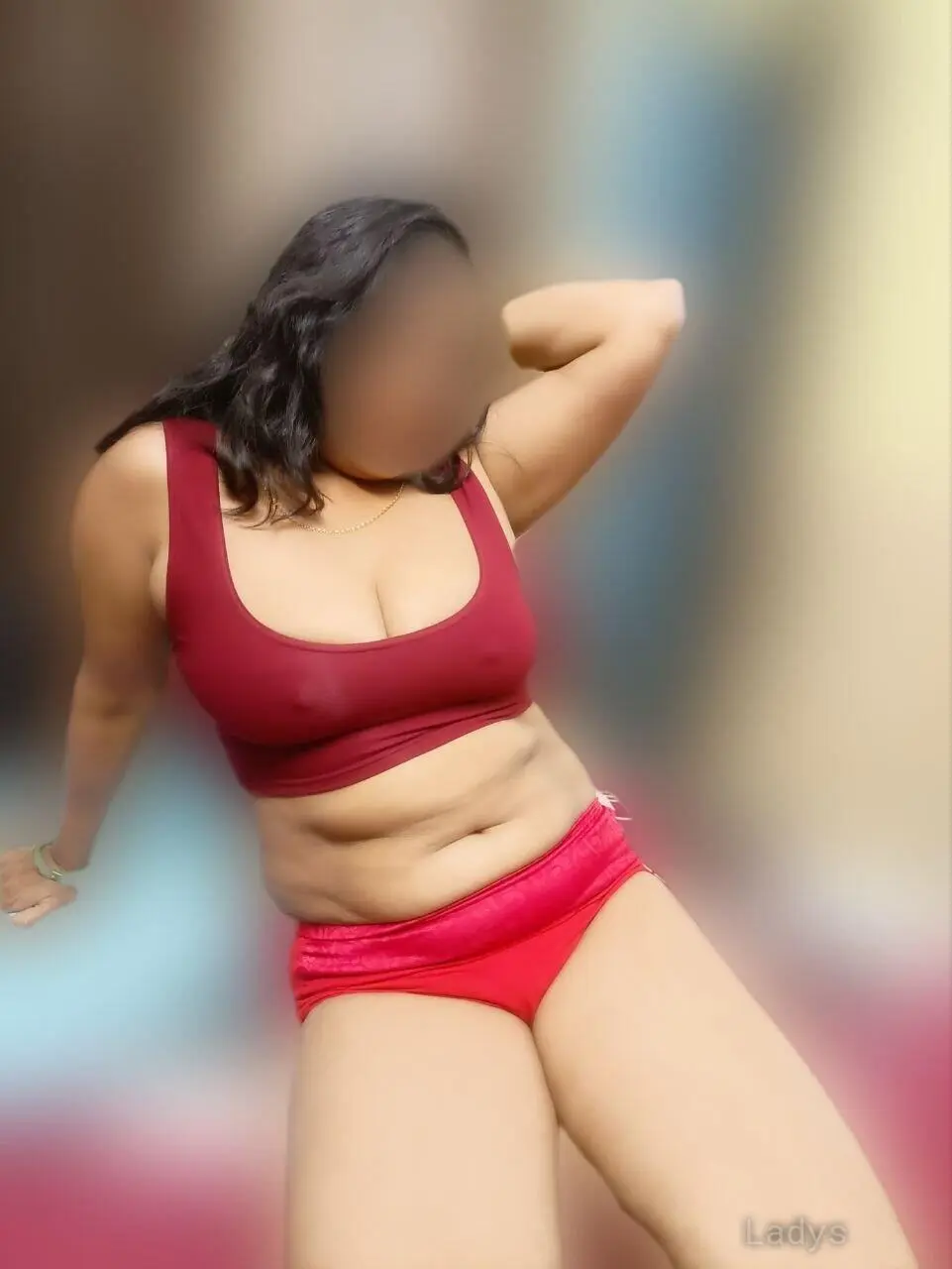 Jacqueline, 32 years brunette escorts in Pune, height 177 sm, Weight kg