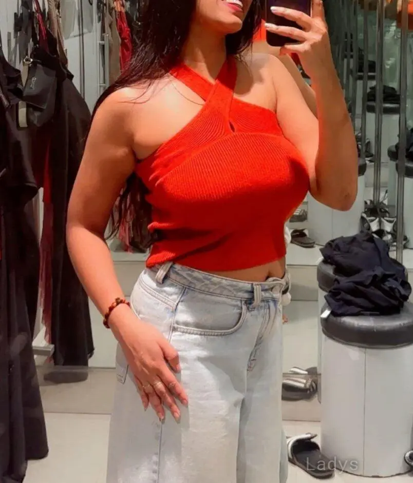 Mila, 24 years brunette escorts in Pune, height 153 sm, Weight kg