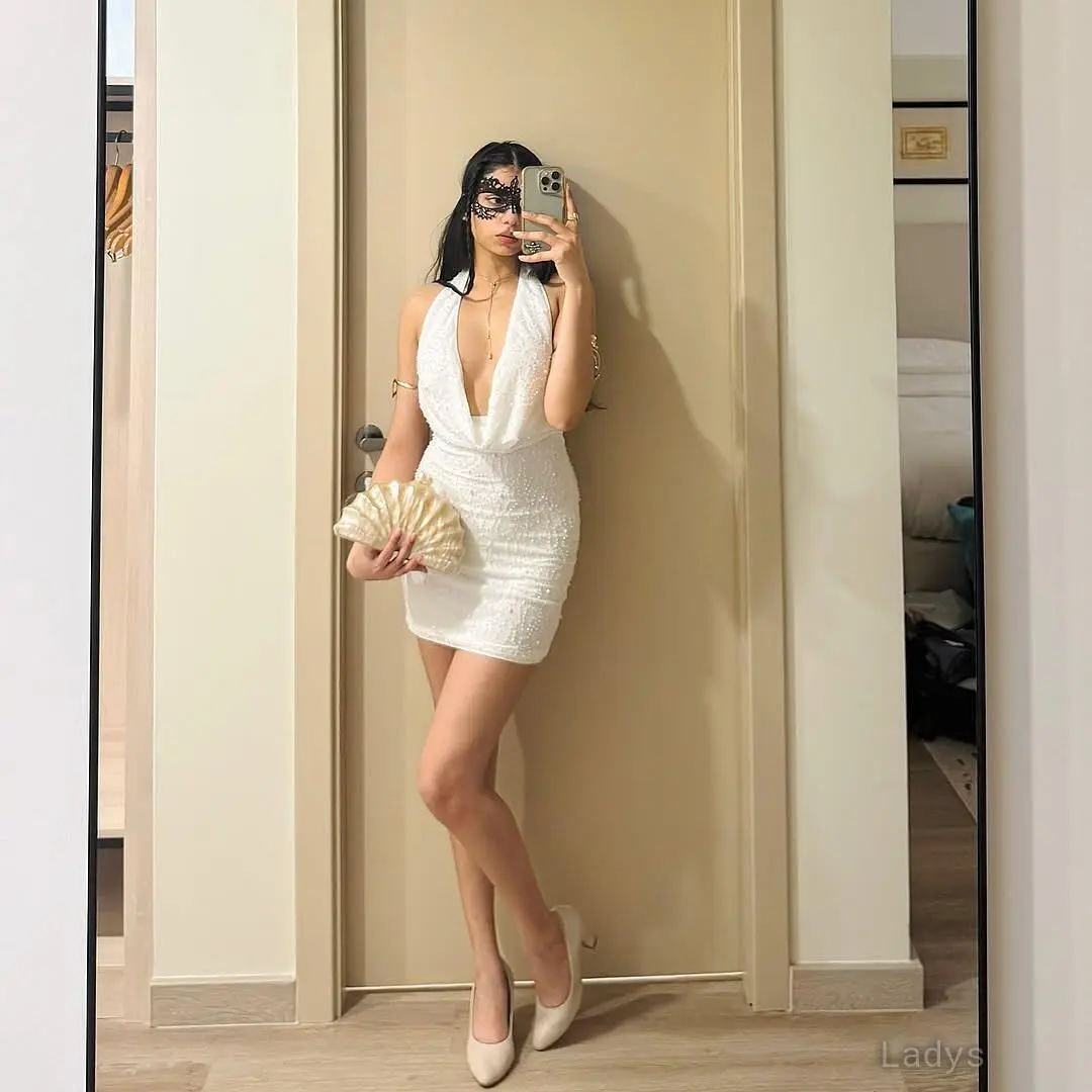 Trshia, 23 years brunette escorts in Pune, height 153 sm, Weight  kg