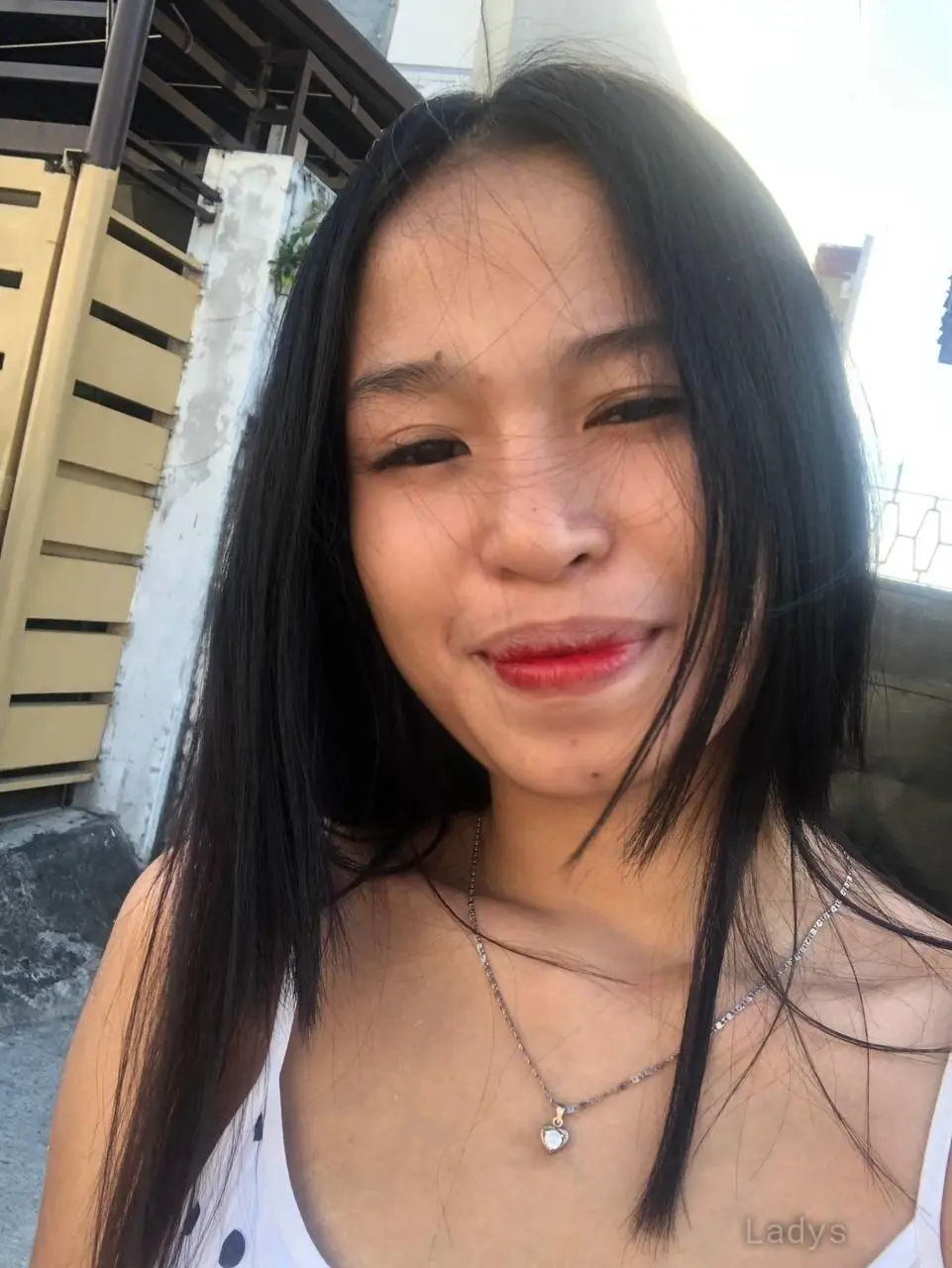 Mhinmin, 22 years brunette escorts in Quezon City, height 157 sm, Weight  kg