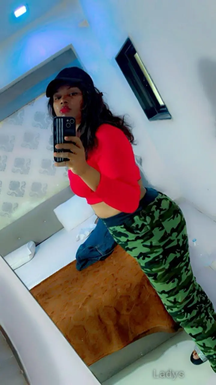 Mara, 25 years brunette escorts in Rajkot, height 165 sm, Weight  kg