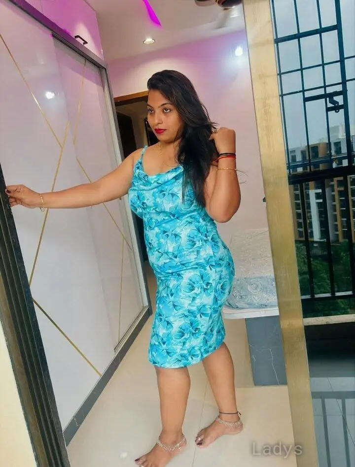 Rajkot, 21 years brunette escorts in Rajkot, height 170 sm, Weight  kg