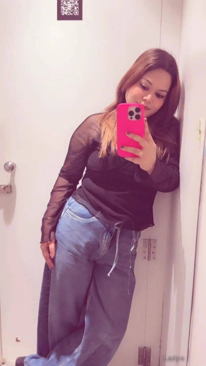 Rajkot, 21 years brunette escorts in Rajkot, height 154 sm, Weight  kg