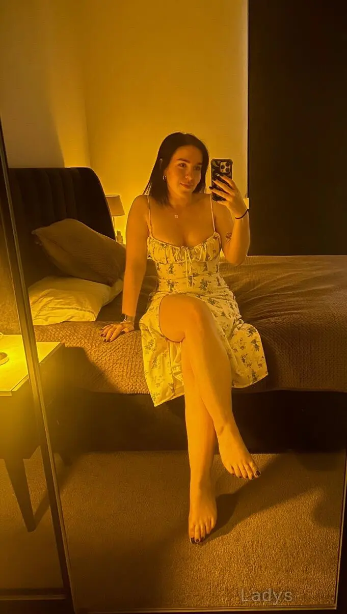 Stella, 29 years brunette escorts in Reno, height 158 sm, Weight 45 kg