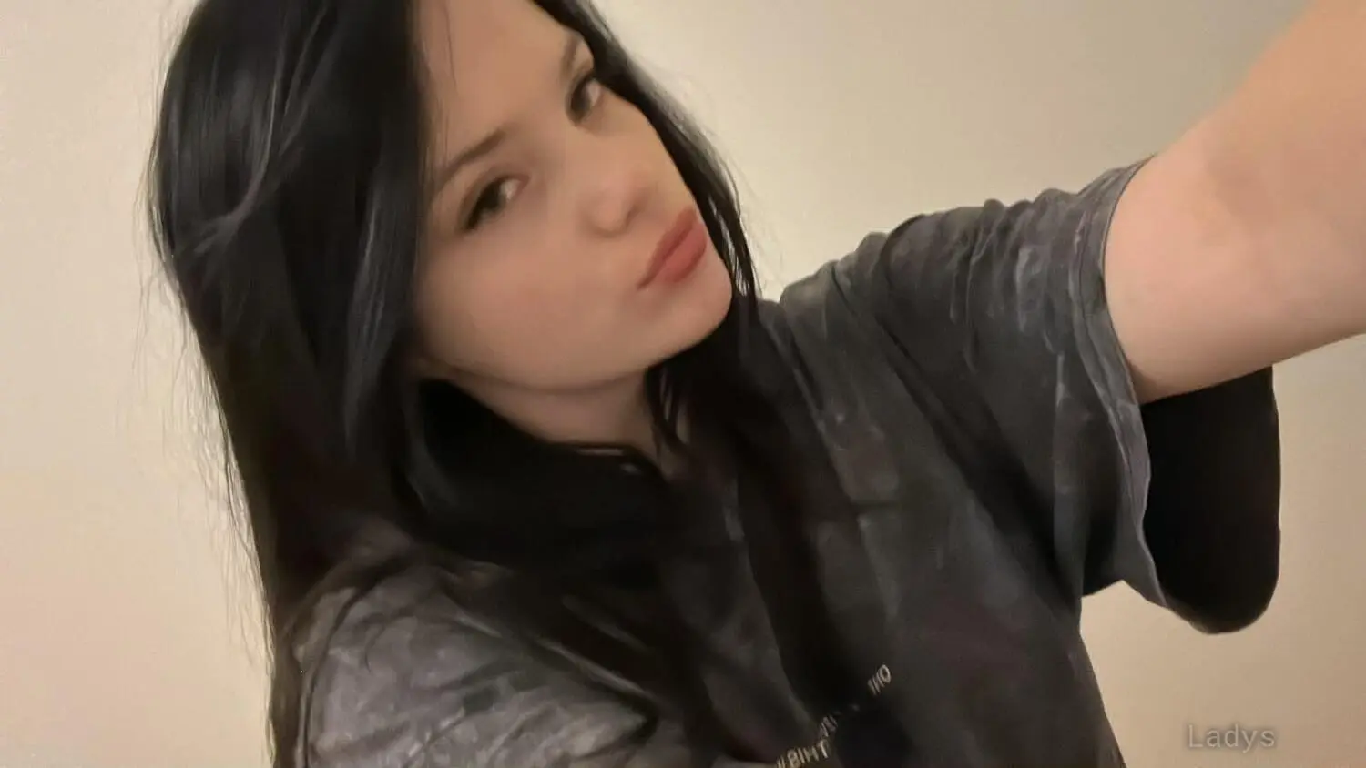Alena, 18 years brunette escorts in Riyadh, height 165 sm, Weight 56 kg