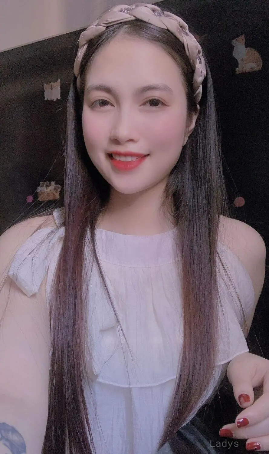 Alice, 23 years brunette escorts in Riyadh, height 166 sm, Weight kg