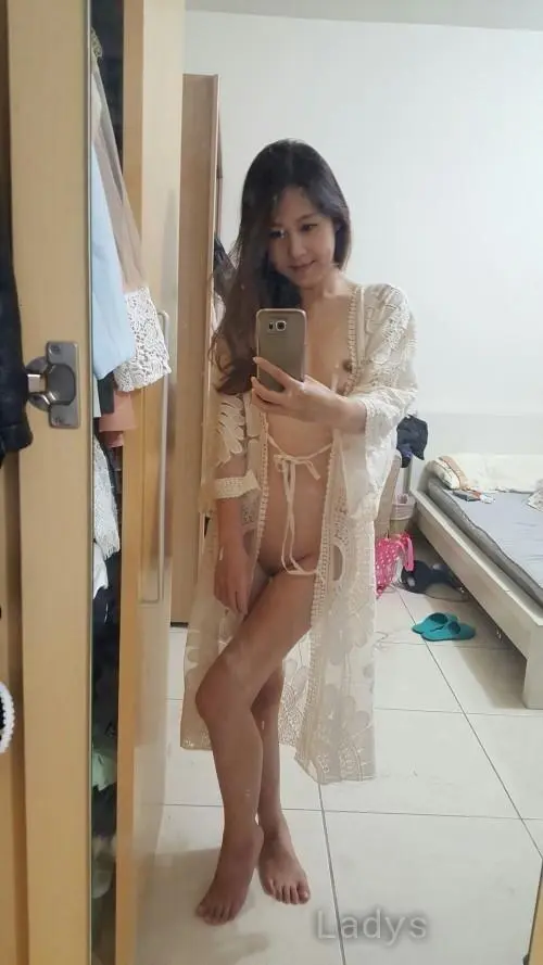 Chiho, 23 years brunette escorts in Riyadh, height 166 sm, Weight  kg