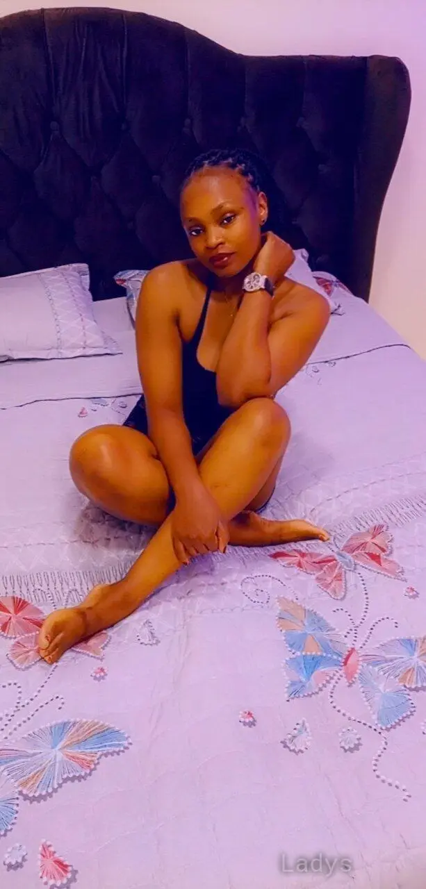 Danny, 19 years brunette escorts in Riyadh, height 154 sm, Weight  kg