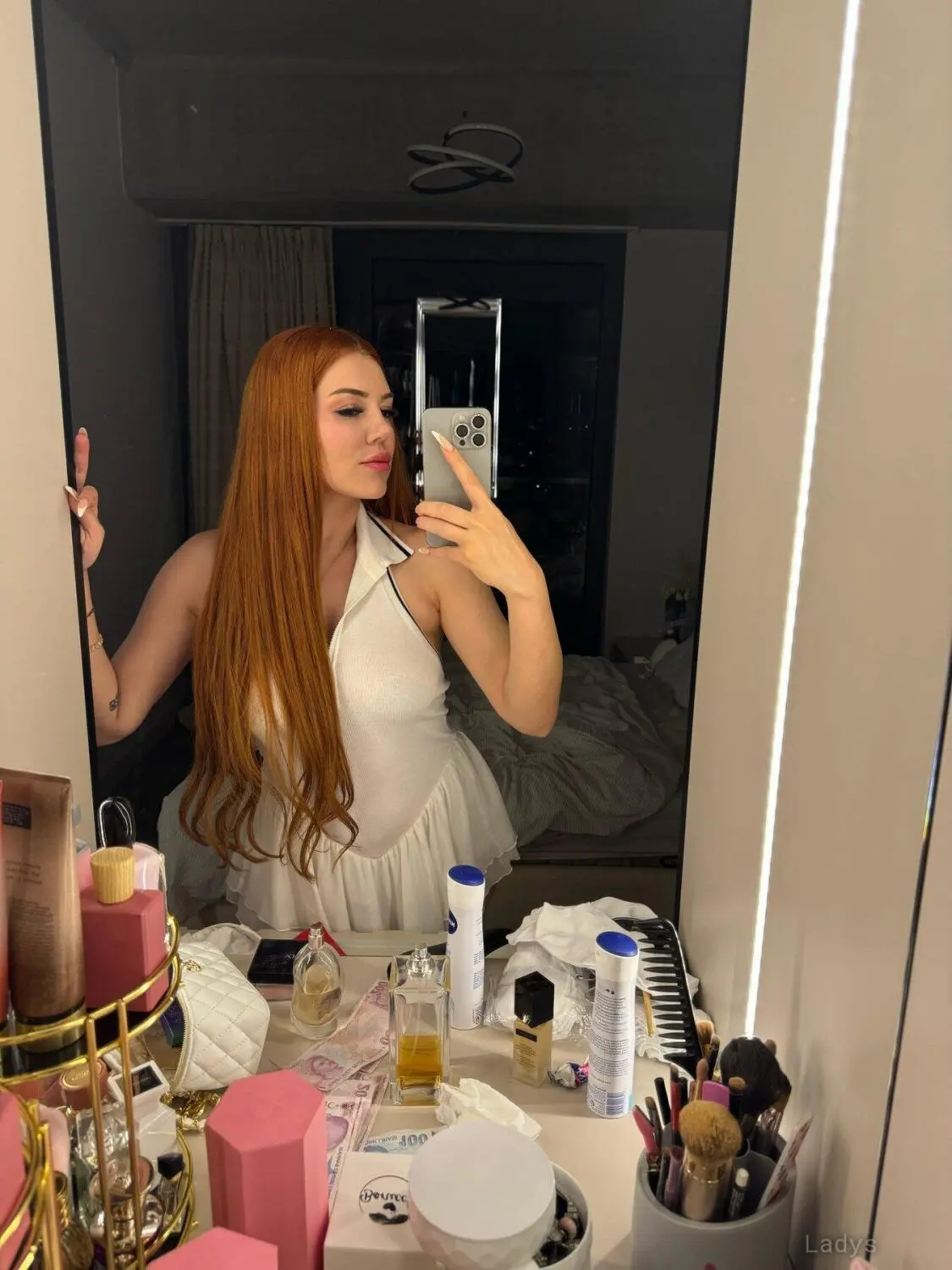 Naya, 24 years brunette escorts in Riyadh, height 169 sm, Weight  kg